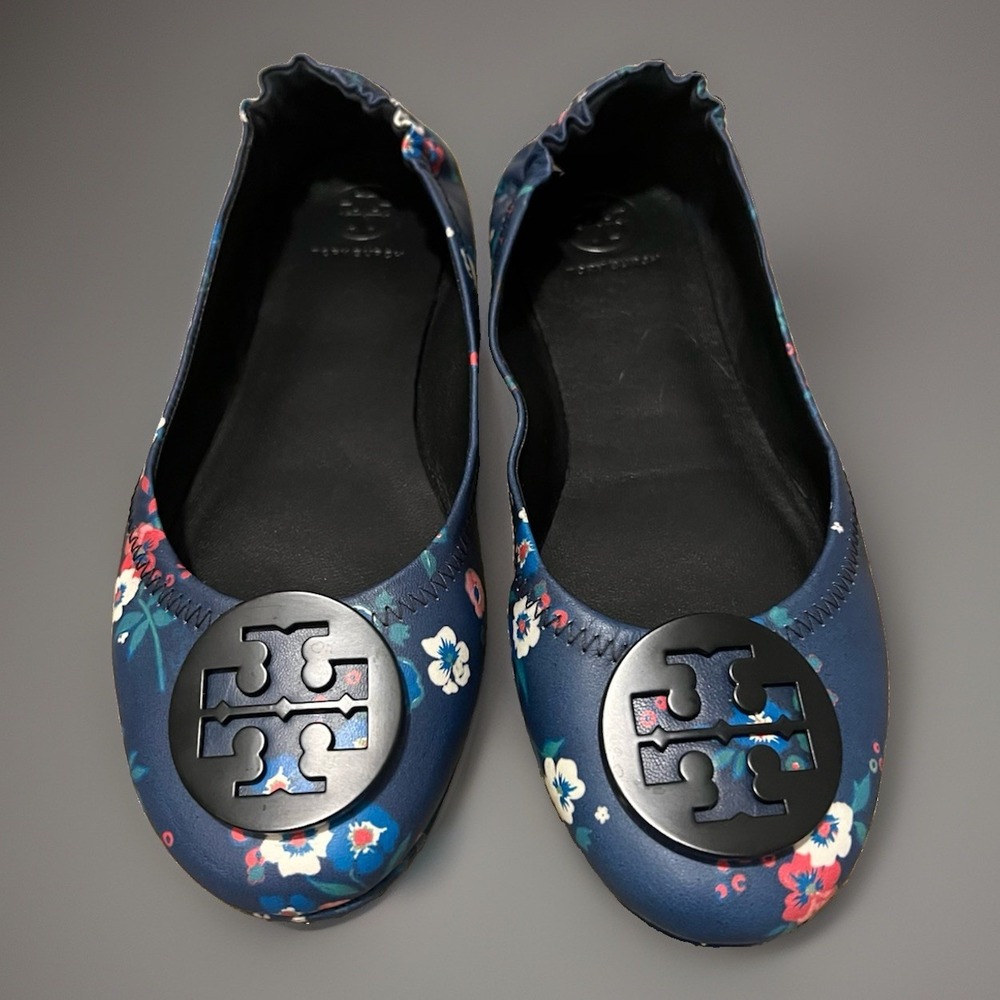 Tory Burch Minnie Travel Ballet Flats Navy Blue Floral Leather Logo Shoes 7
